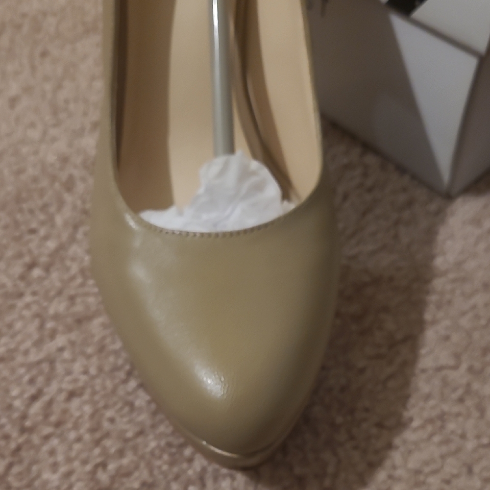 Nine West Women's Beige Heels
